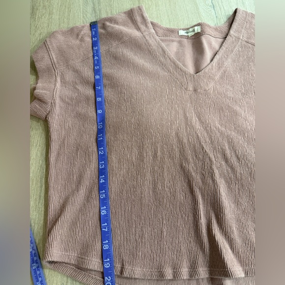 Madewell V Neck Cropped Tee Sz Medium Pullover Mid-Weight Burgundy - Picture 2 of 4